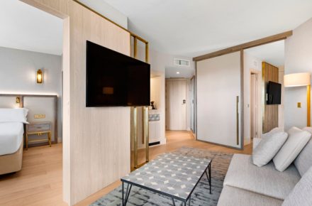 habitación hilton galatzo