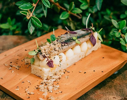 LE TAVERNIER Focaccia sardina ahumada