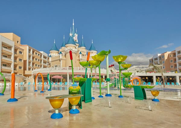 Bahia Principe Fantasia Tenerife, primer hotel de España en obtener el sello Safe Fun