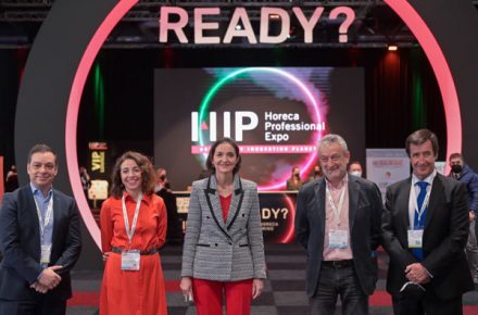 La Ministra de Industria, Comercio y Turismo, Reyes Maroto, clausura la edición más exitosa de HIP