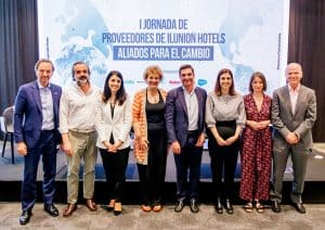 Foto de familia de los participantes