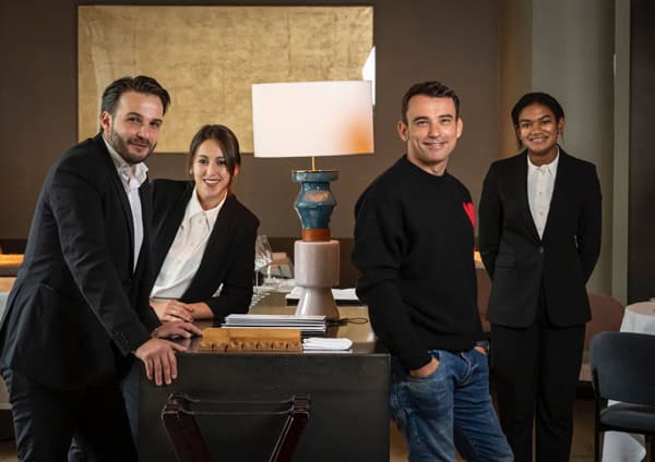 Marcos Granda junto al equipo de Clos Madrid