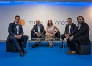 De Izquierda a Derecha: Javier Soriano, CEO de Connectycs; Javier García Cuenca, presidente del Instituto Tecnológico Hotelero (ITH); Paloma Real, directora general de Mastercard España; Álvaro Carrillo de Albornoz, director general del Instituto Tecnológico Hotelero; Quim Martínez, VP Tourism Innovation Hub Mastercard