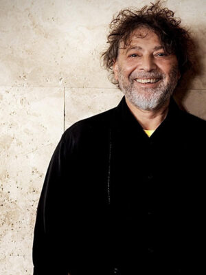 ● Andrés Madrigal