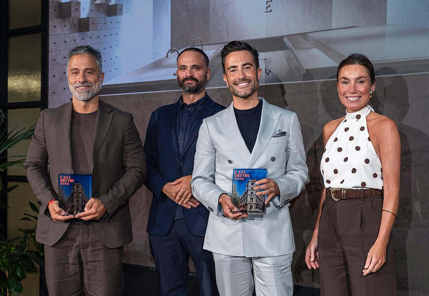 Entrega del Premio al Mejor Diseño de Producto Integrado en los XIV Premios Casa Decor 2026 a Summumstudio y Cosentino por el espacio Manantial