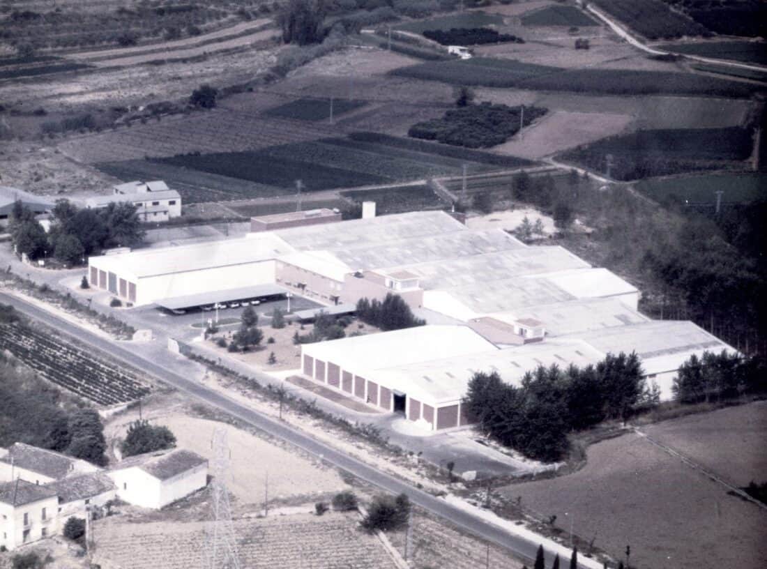 Fotografía aérea histórica de la fábrica original de Resuinsa en 1976 Valencia