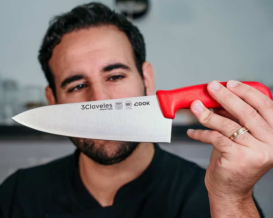 Cuchillo profesional de la línea Cook de 3Claveles con mango de polipropileno de alta resistencia para cocina HORECA