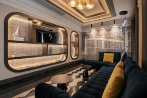 Interiorismo del hotel Eurostars Lisboa Baixa por PF1 Interiorismo Contract, con mural del tranvía lisboeta y estética inspirada en el fado