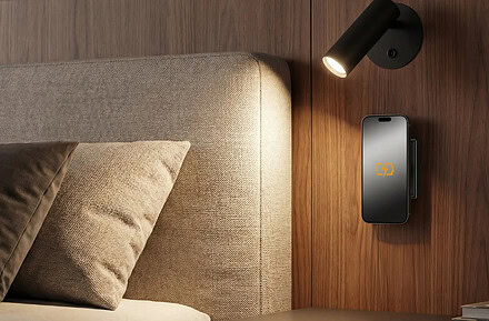 JUNG presenta su cargador magnético de pared para smartphones